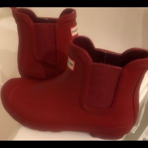 Hunter Chelsea rain boots